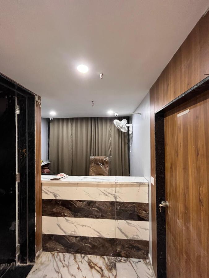 Hotel Krishna Ahmedabad Exterior foto
