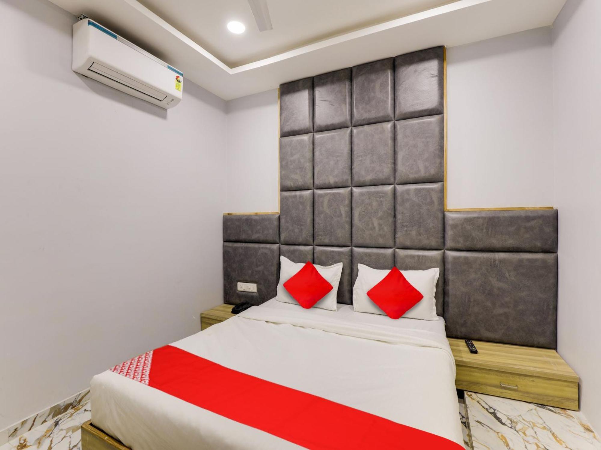 Hotel Krishna Ahmedabad Exterior foto