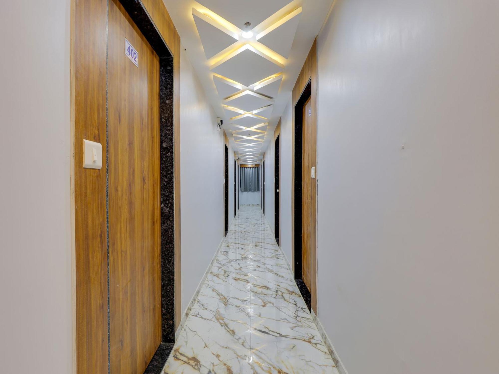 Hotel Krishna Ahmedabad Exterior foto